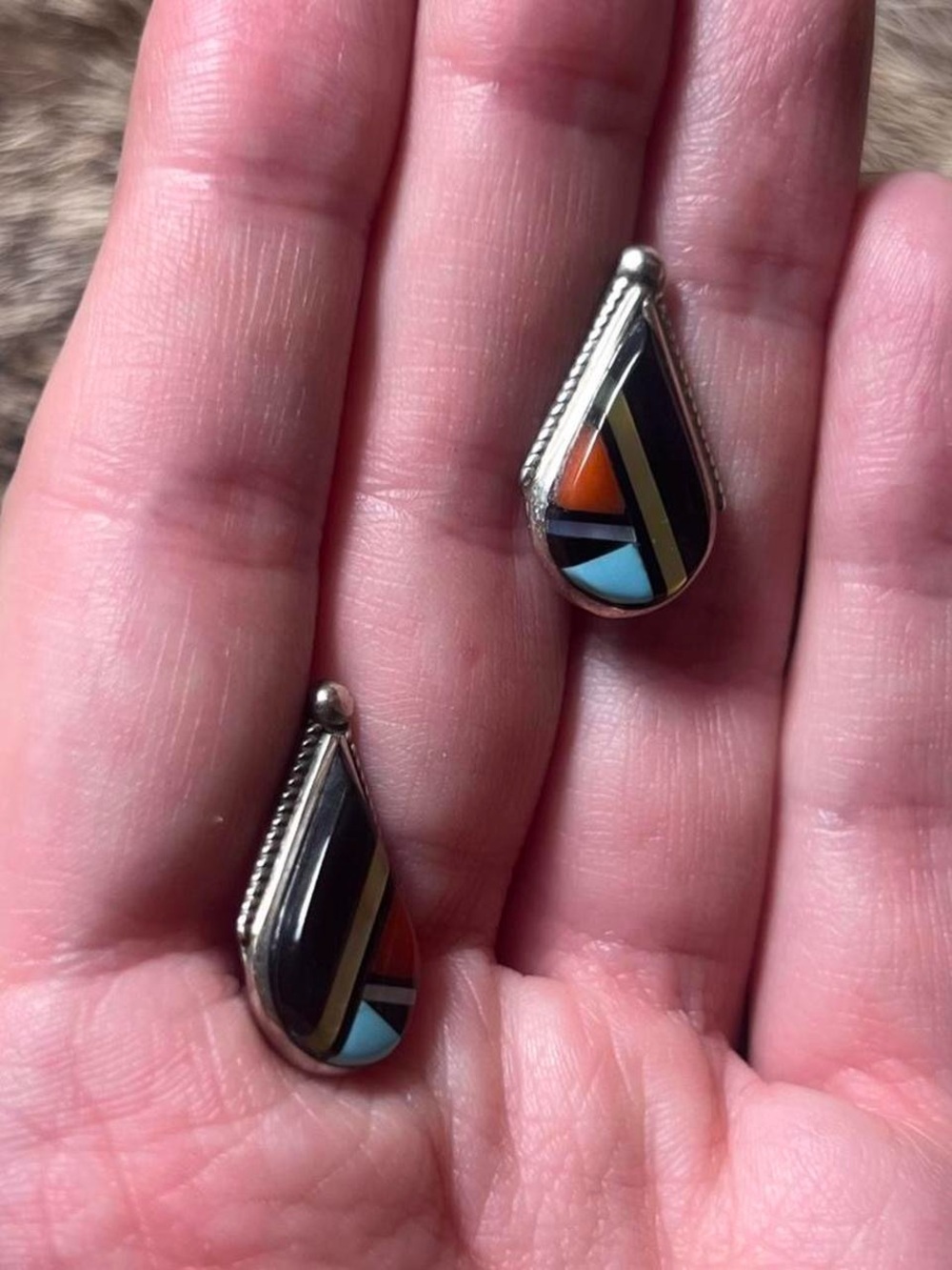 Sterling Native American Zuni Cleo Kallestewa stone inlay teardrop earrings - Picture 2 of 3